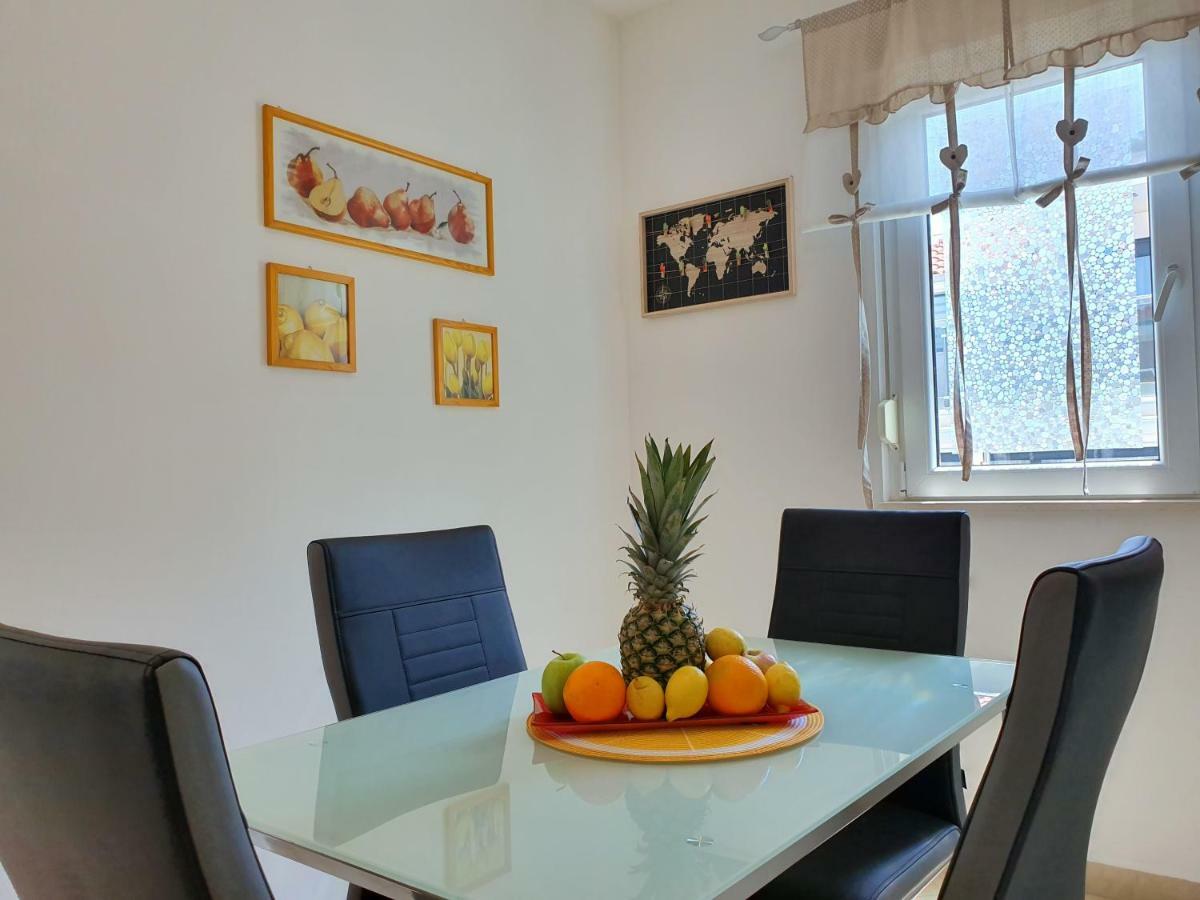 טרוגיר Apartment Tihana מראה חיצוני תמונה